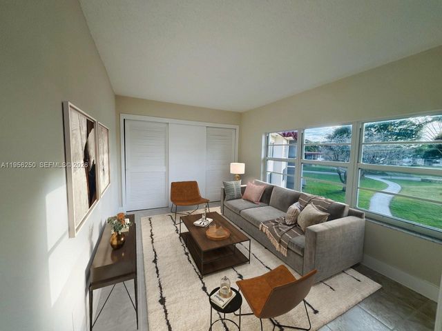 411 S Hollybrook Drive 305, Pembroke Pines, FL 33025