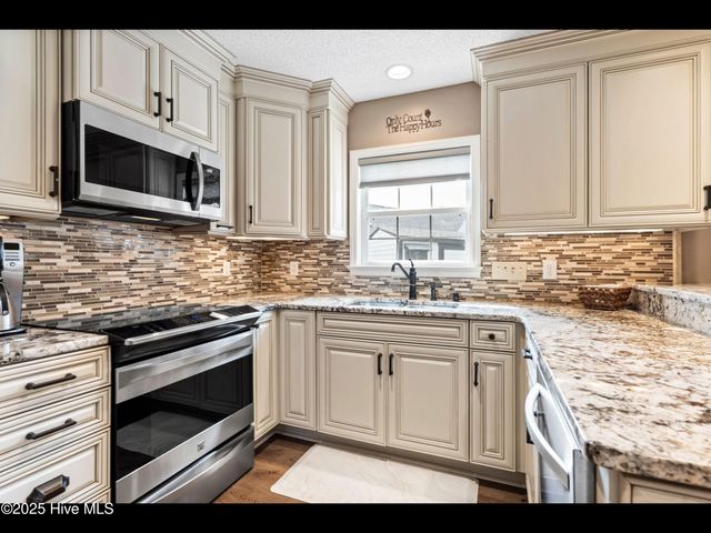 1204 Maple Ridge Road, Wilmington, NC 28411