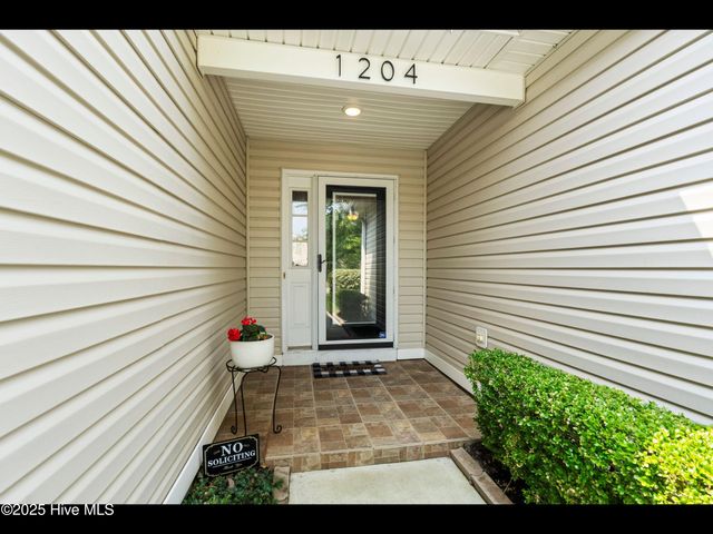 1204 Maple Ridge Road, Wilmington, NC 28411