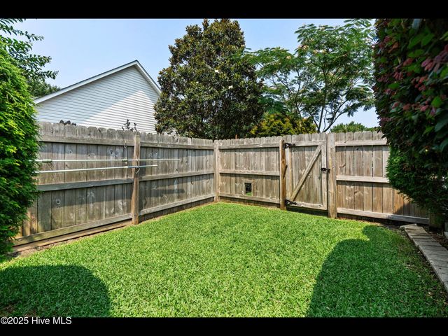 1204 Maple Ridge Road, Wilmington, NC 28411