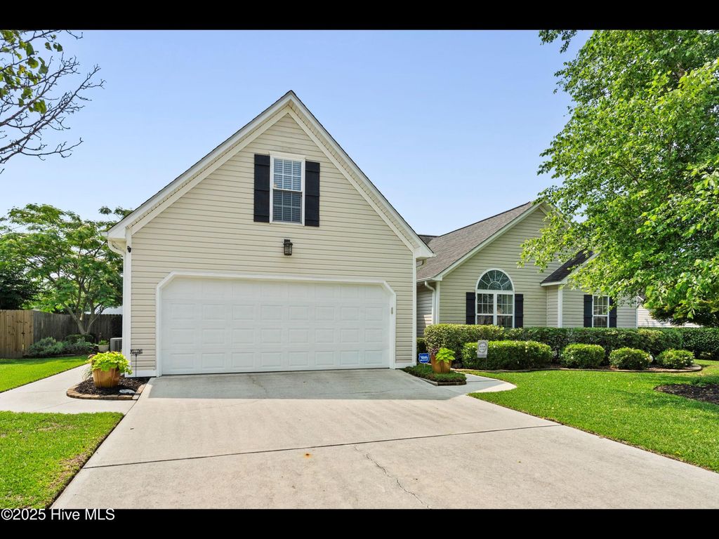 1204 Maple Ridge Road, Wilmington, NC 28411