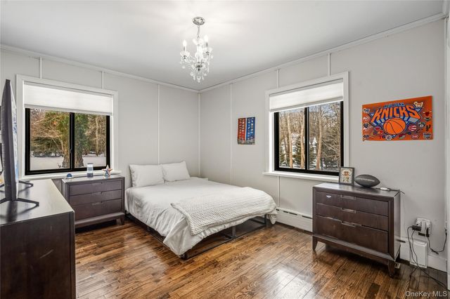 19 Frost Creek Drive, Locust Valley, NY 11560