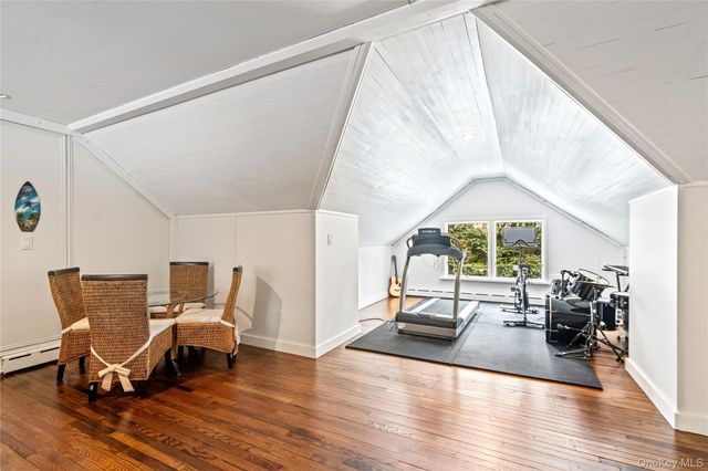 19 Frost Creek Drive, Locust Valley, NY 11560