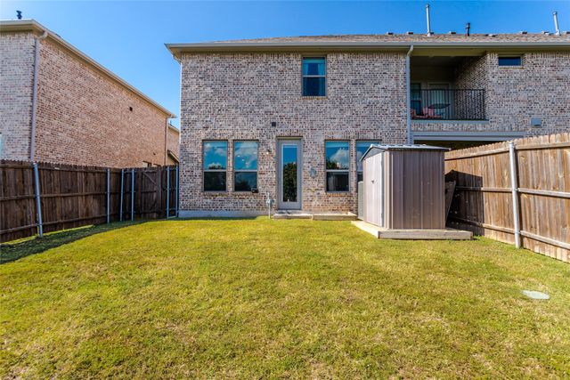 645 Hutchinson Drive, Lewisville, TX 75077