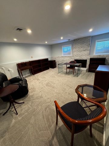 255 North Rd 44, Chelmsford, MA 01824