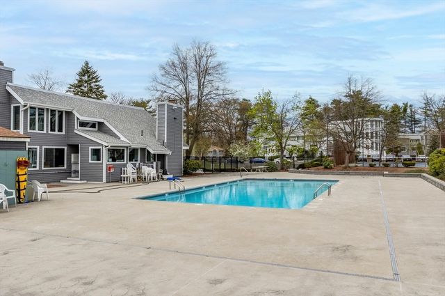 255 North Rd 44, Chelmsford, MA 01824