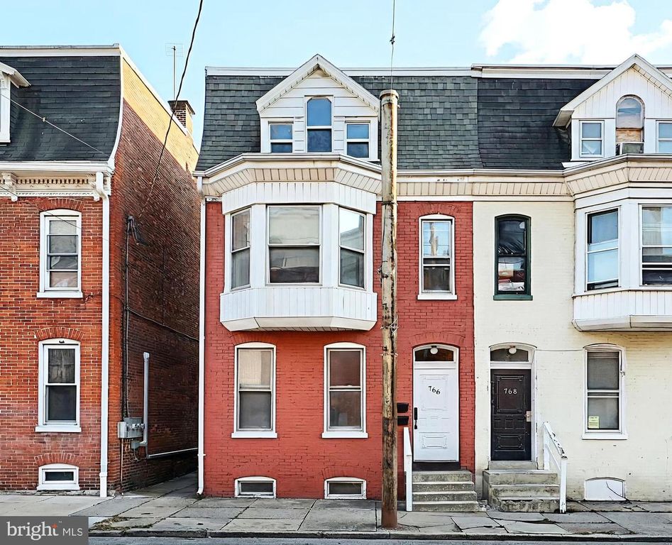 766 W PHILADELPHIA ST, York, PA 17403