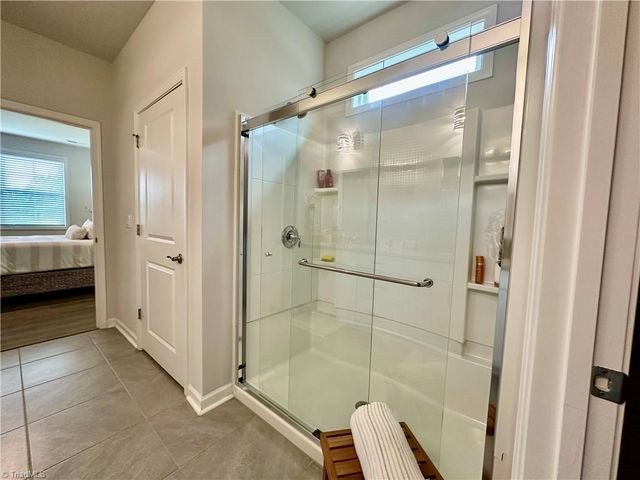 5020 Garnet Hill Drive, Clemmons, NC 27012