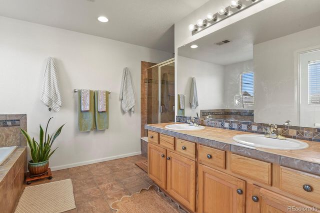 17945 E 104th Place B, Commerce City, CO 80022