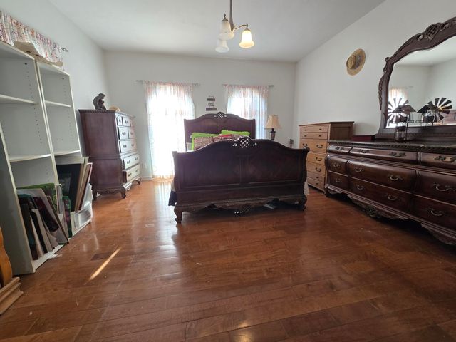 34 Ross Jones Road, Whitley City, KY 42653