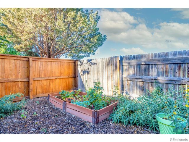 1841 Juniper Street, Longmont, CO 80501
