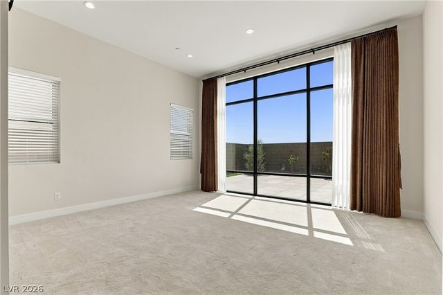 10761 Canyon Bloom Drive, Las Vegas, NV 89135