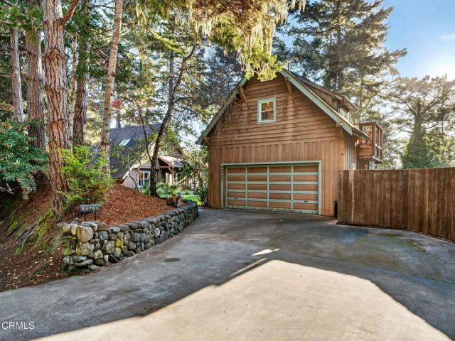 44751 Crestwood Drive, Mendocino, CA 95460