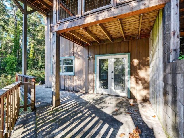 44751 Crestwood Drive, Mendocino, CA 95460