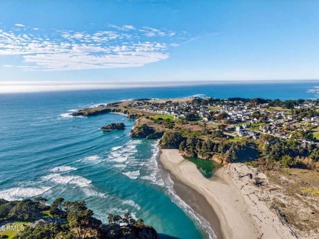 44751 Crestwood Drive, Mendocino, CA 95460