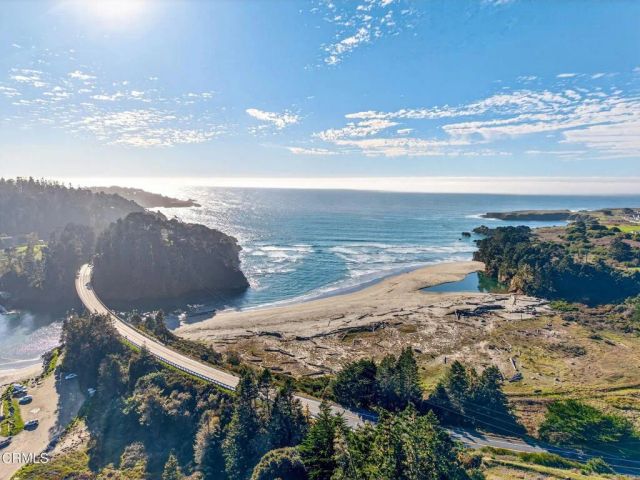 44751 Crestwood Drive, Mendocino, CA 95460