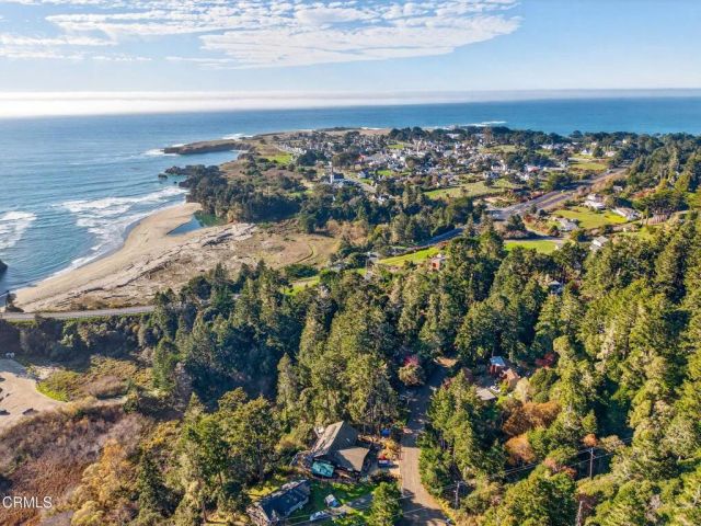 44751 Crestwood Drive, Mendocino, CA 95460