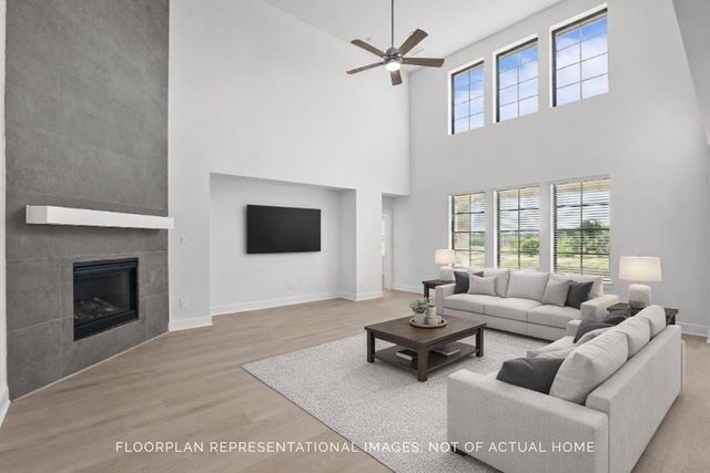 8431 Oceanmist Cave Drive, Cypress, TX 77433