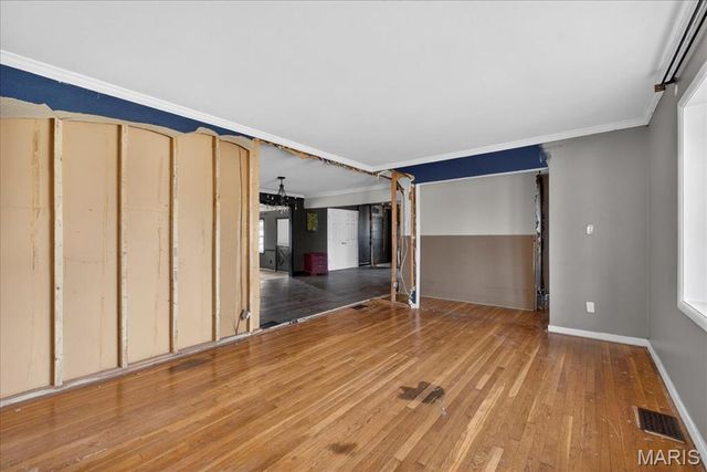 216 Hillsdale Drive, Ballwin, MO 63011