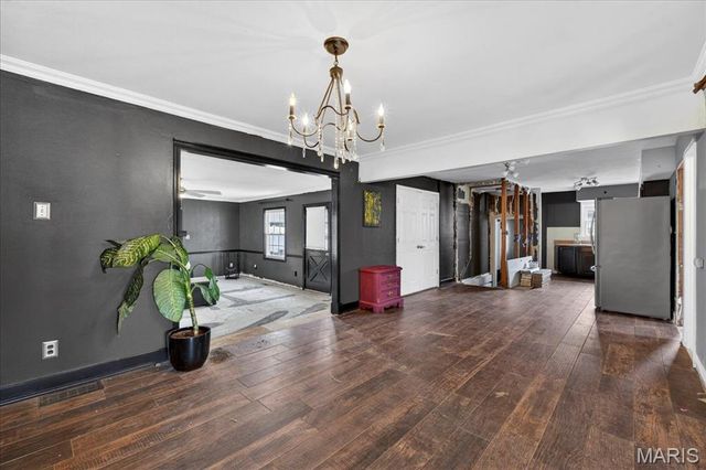 216 Hillsdale Drive, Ballwin, MO 63011