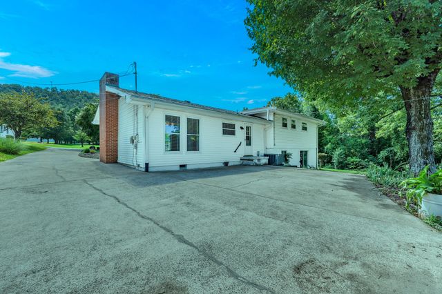 5717 Cherry Street, Ooltewah, TN 37363
