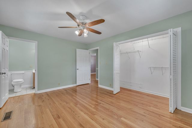 5717 Cherry Street, Ooltewah, TN 37363