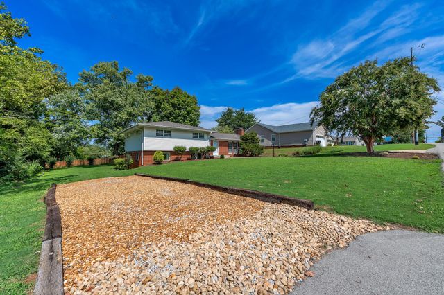 5717 Cherry Street, Ooltewah, TN 37363