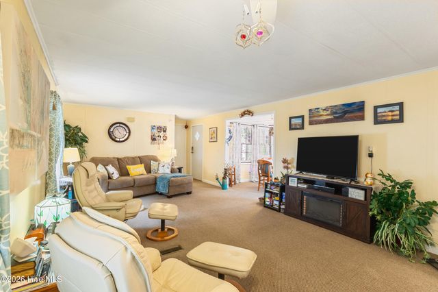 9243 Bonaparte Drive SW, Calabash, NC 28467