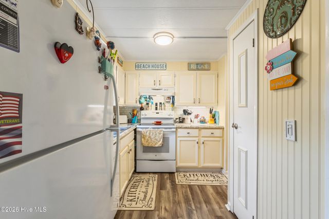 9243 Bonaparte Drive SW, Calabash, NC 28467