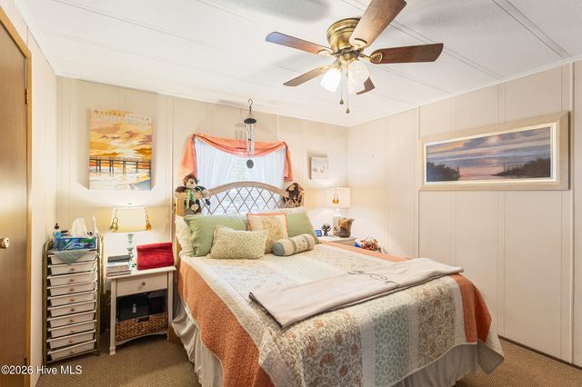 9243 Bonaparte Drive SW, Calabash, NC 28467