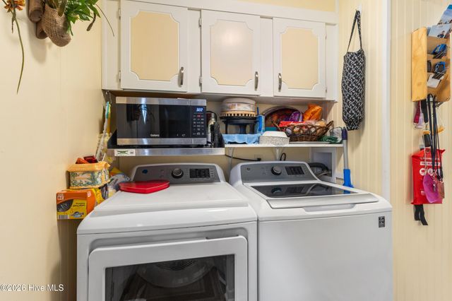 9243 Bonaparte Drive SW, Calabash, NC 28467