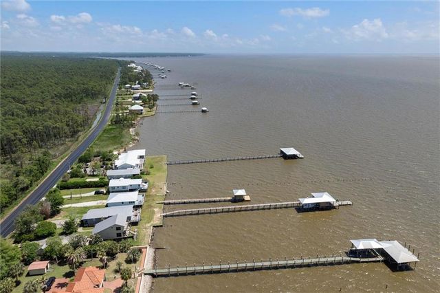 11207 County Road 1, Fairhope, AL 36532