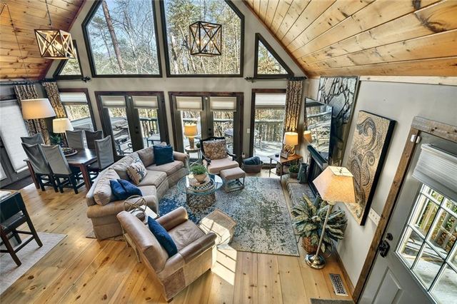 215 Valley View Road, Ellijay, GA 30536