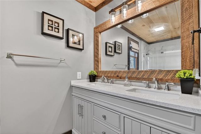 215 Valley View Road, Ellijay, GA 30536