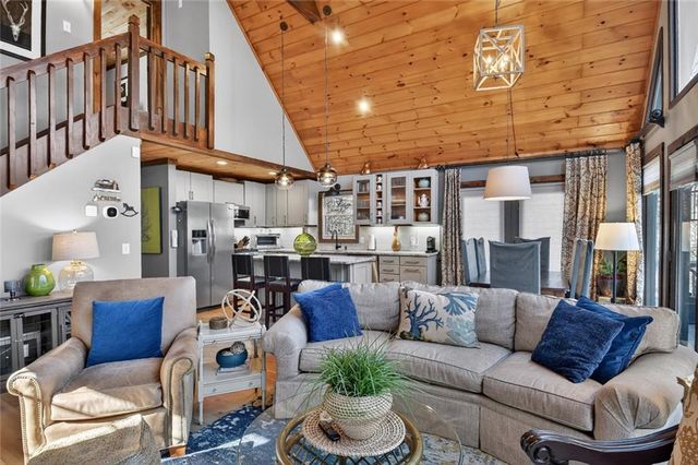 215 Valley View Road, Ellijay, GA 30536