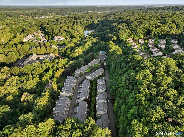 66 Glen View 66, Wilton, CT 06897