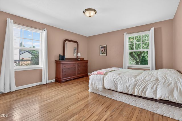 2317 E Main Street, Medford, OR 97504