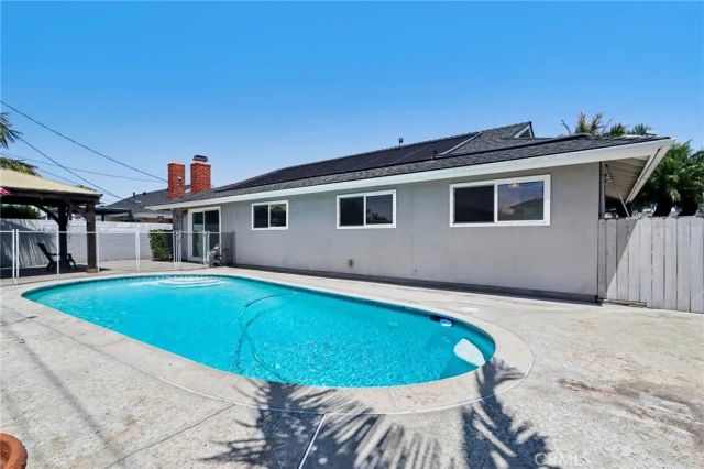 10362 Christmas Drive, Huntington Beach, CA 92646