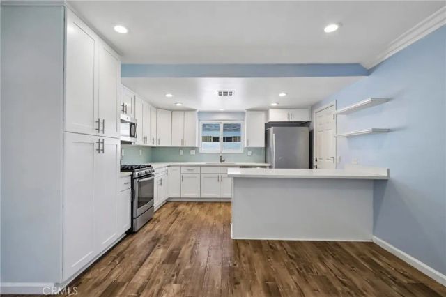 10362 Christmas Drive, Huntington Beach, CA 92646