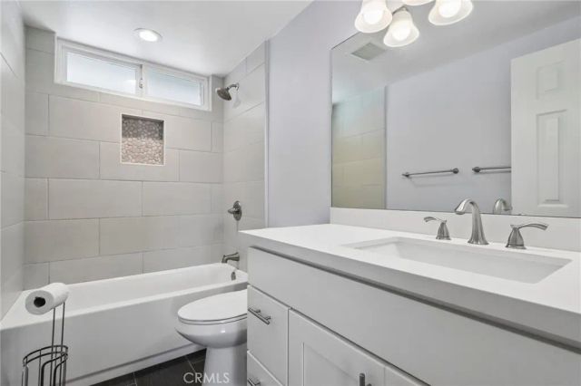 10362 Christmas Drive, Huntington Beach, CA 92646
