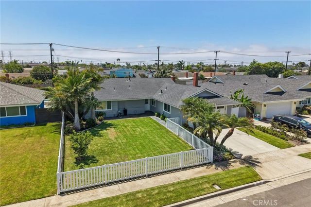 10362 Christmas Drive, Huntington Beach, CA 92646