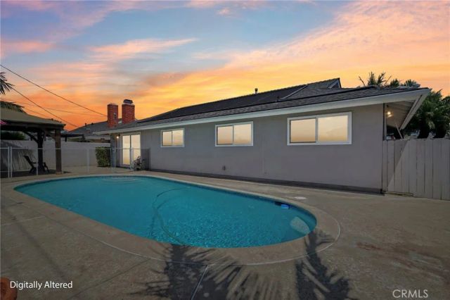 10362 Christmas Drive, Huntington Beach, CA 92646
