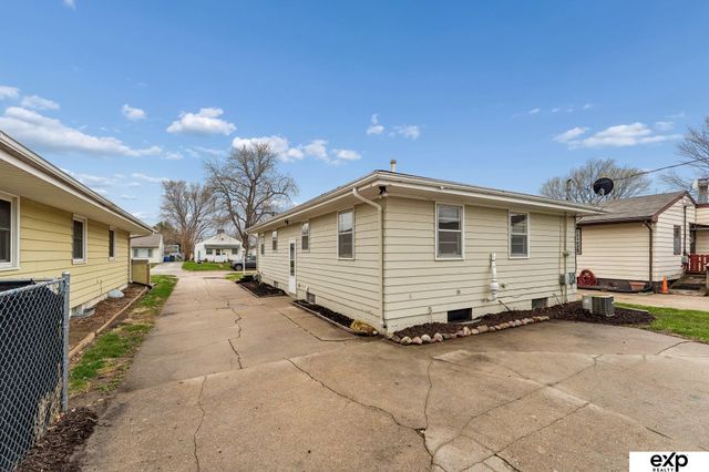 3430 8th Avenue, Council Bluffs, IA 51501