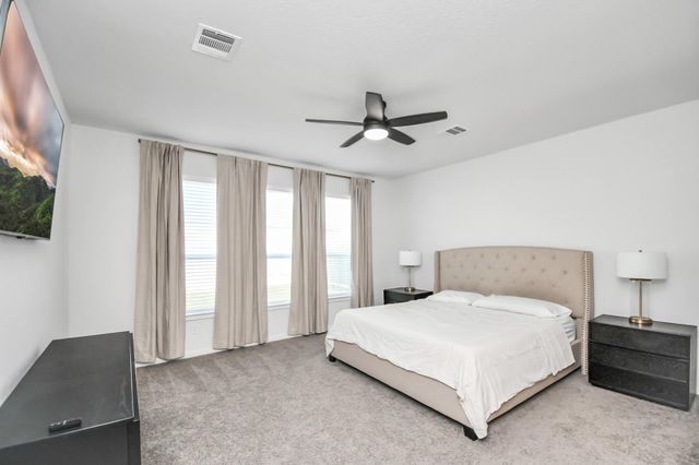 329 Clifton Crane Road, La Porte, TX 77571