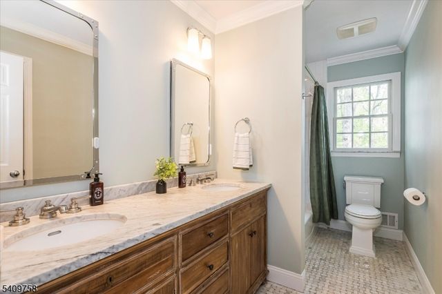 11 Huron Dr, Chatham Twp., NJ 07928
