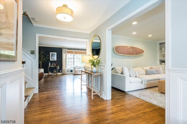 11 Huron Dr, Chatham Twp., NJ 07928
