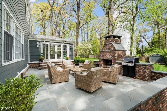 11 Huron Dr, Chatham Twp., NJ 07928