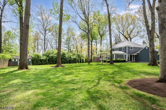 11 Huron Dr, Chatham Twp., NJ 07928