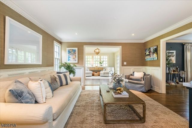 11 Huron Dr, Chatham Twp., NJ 07928