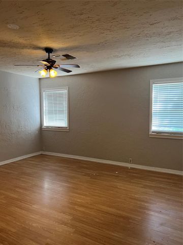 411 E Alabama Street, Wharton, TX 77488